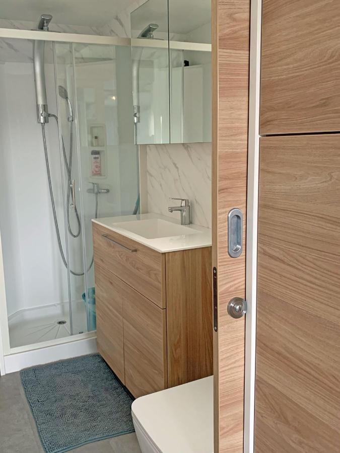 Bonita Houseboat Apartment Portorose Εξωτερικό φωτογραφία