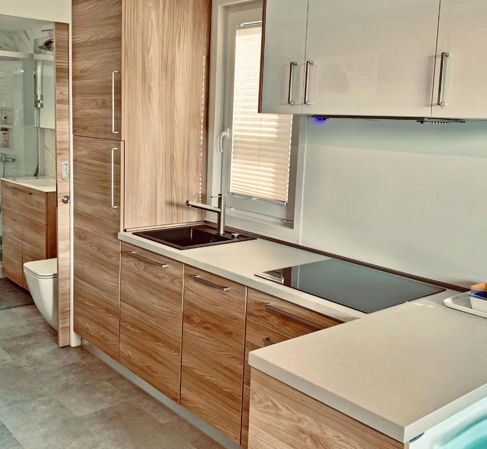 Bonita Houseboat Apartment Portorose Εξωτερικό φωτογραφία